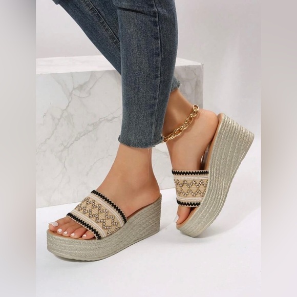 Shoes - Wedge Slide Sandals